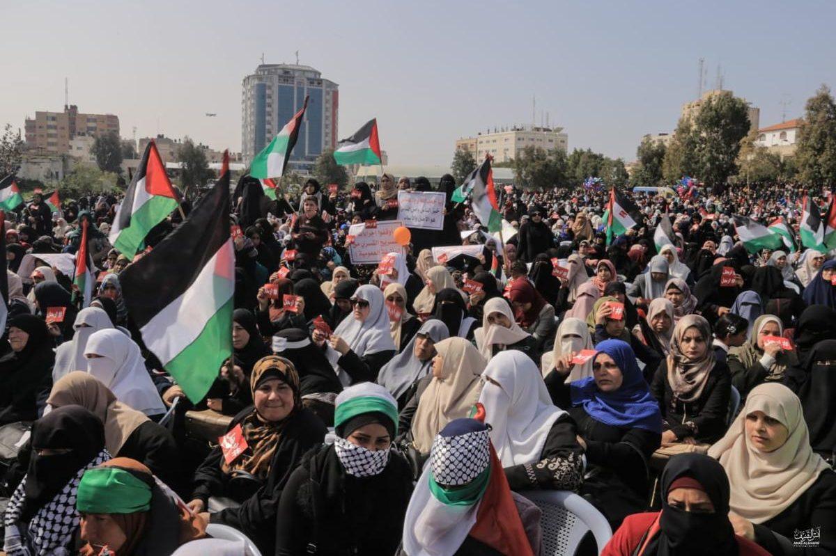 Warga Palestina di Gaza Berdemo Menuntut Mahmoud Abbas Turun dari Jabatan